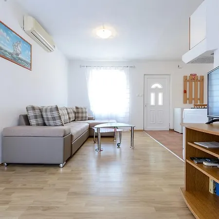 Apartmán Aida